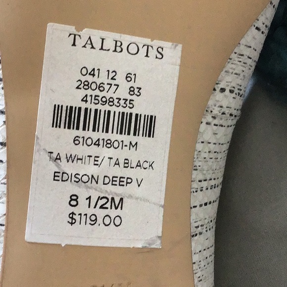 Chic Talbots Flats - Picture 5 of 6